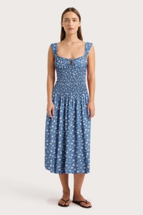  Vestidos de mujer | Vestido midi Yerres de Faithfull The Brand, estampado floral azul